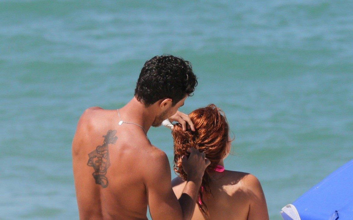 Larissa Manoela e André Luiz Frambach