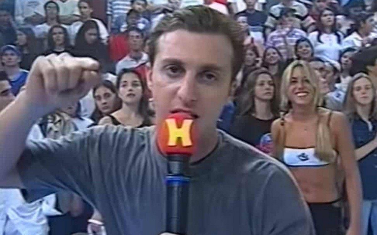 Luciano Huck na época do programa 'H', na Band