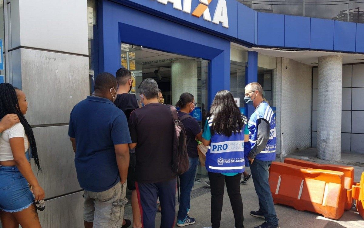 Ao todo, agentes vistoriaram 32 bancos  - Divulgação/Procon-RJ