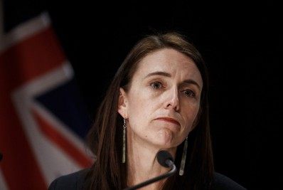 Terrorista esfaqueia seis pessoas e é morto na Nova Zelândia