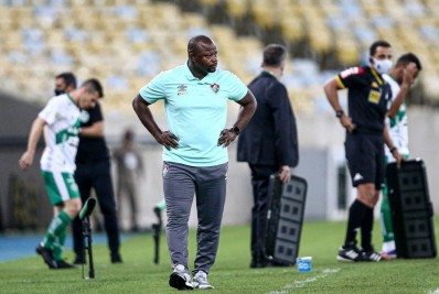 Marcão vê evolução do Fluminense e lamenta tropeço: 'Não matamos o jogo'