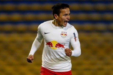 Artur é convocado para jogos da Seleção nas Eliminatórias