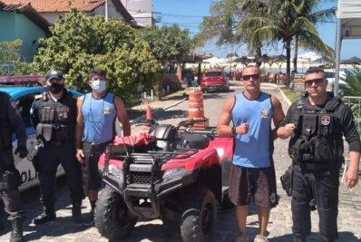 Equipes da Guarda Civil- as ruas que dão acesso às praias também foram fechadas - Divulgação