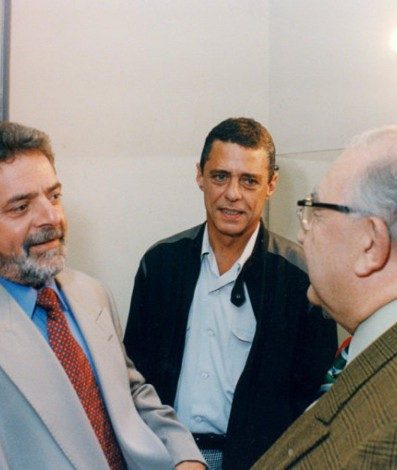 Ex-presidente Lula, Sérgio Mamberti e Chico Buarque - Reprodução