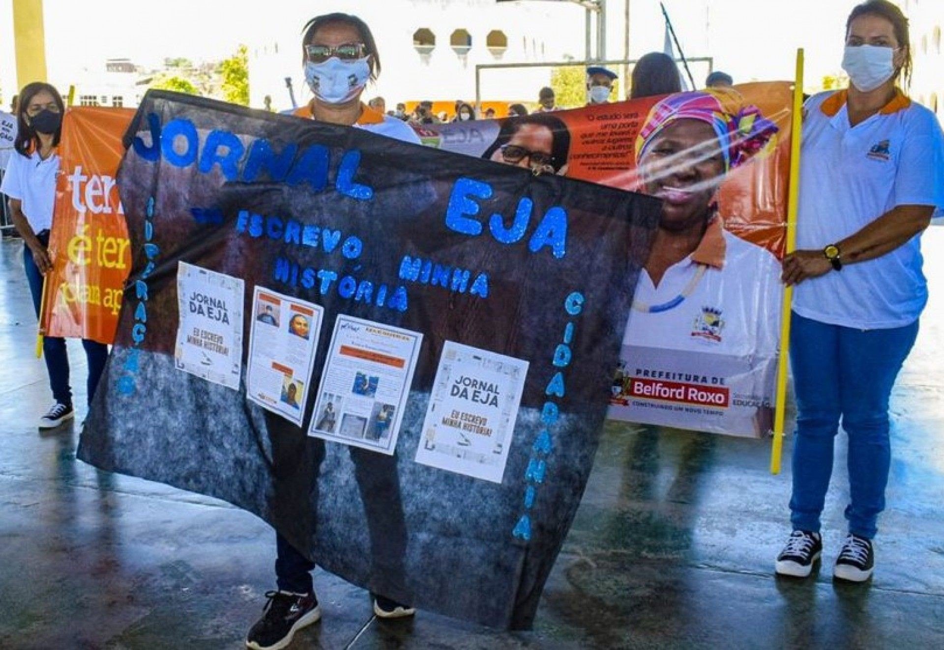 A Educa&ccedil;&atilde;o de Jovens e Adultos marcou presen&ccedil;a no ato c&iacute;vico realizado no Ciep Constantino Reis - Matheus Breda/PMBR