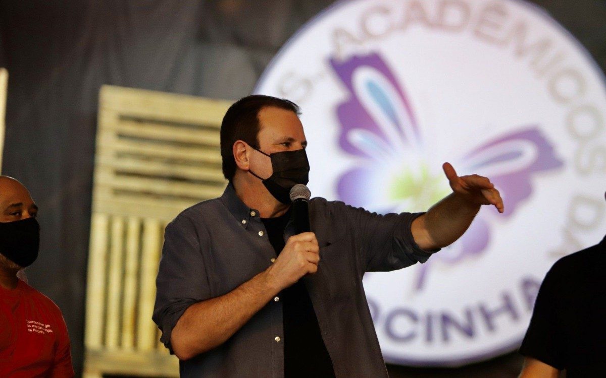 Eduardo Paes sanciona lei que estabelece tombamento do Mercado Popular da Rocinha 
