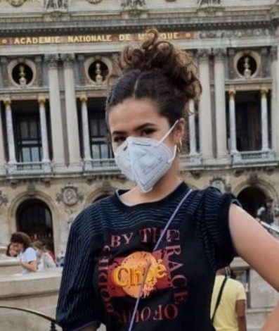 Maisa toma segunda dose da vacina contra a covid-19 em Paris
 - Reprodução/Twitter