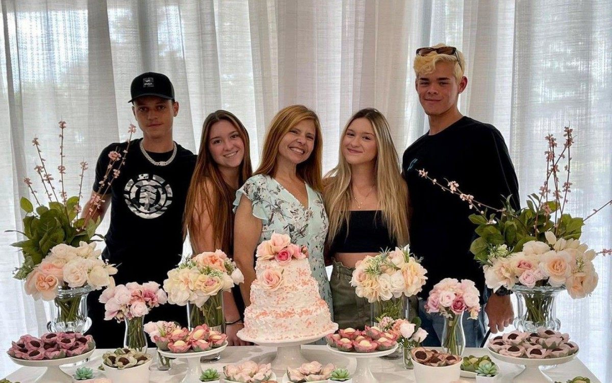 Rose Miriam e as filhas