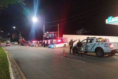 Motos irregulares e barulhentas são autuadas em Macaé