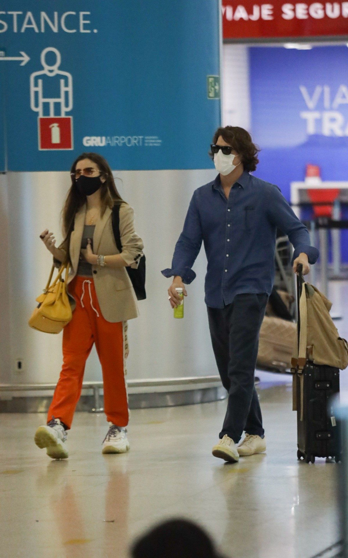 Giulia Be e R&ocirc;mulo Arantes Neto