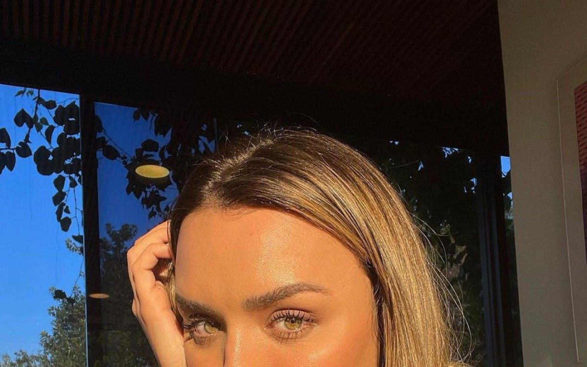 Rafa Kalimann visitou o topo do Cristo Redentor 