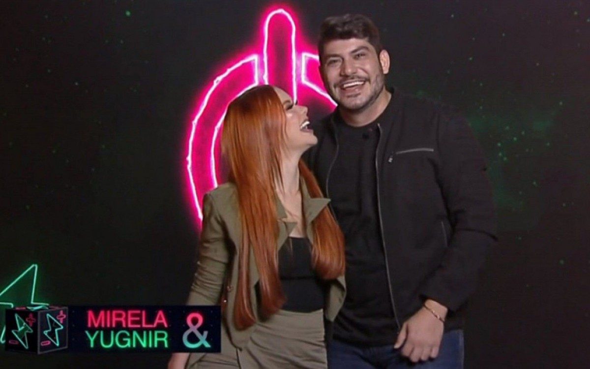 Mirela Janis e Yugnir &Acirc;ngelo
