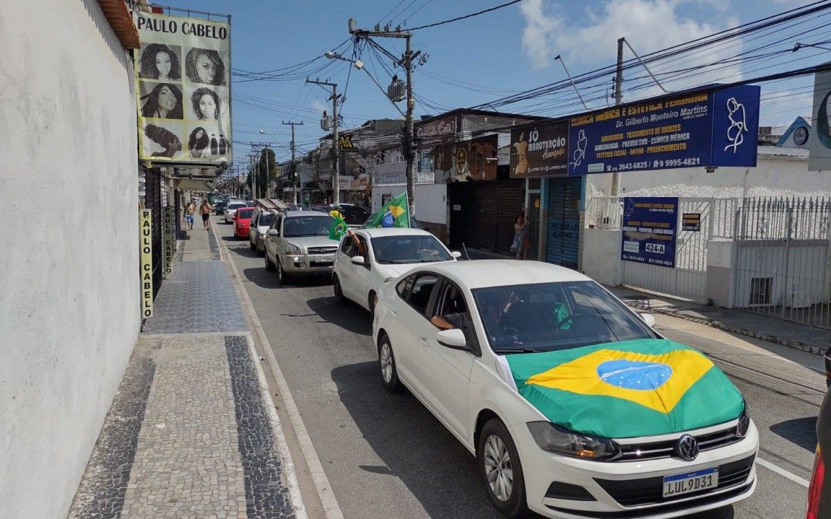 Carreata de Cabo Frio saiu de S&atilde;o Crist&oacute;v&atilde;o e seguiu para a praia do Forte
