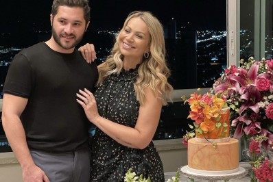 Solange Almeida faz festa para comemorar aniversário: 'Meus 47 anos'