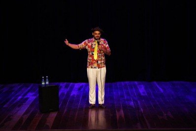 Teatro Municipal Palhaço Carequinha recebe humorista Matheus Ceará