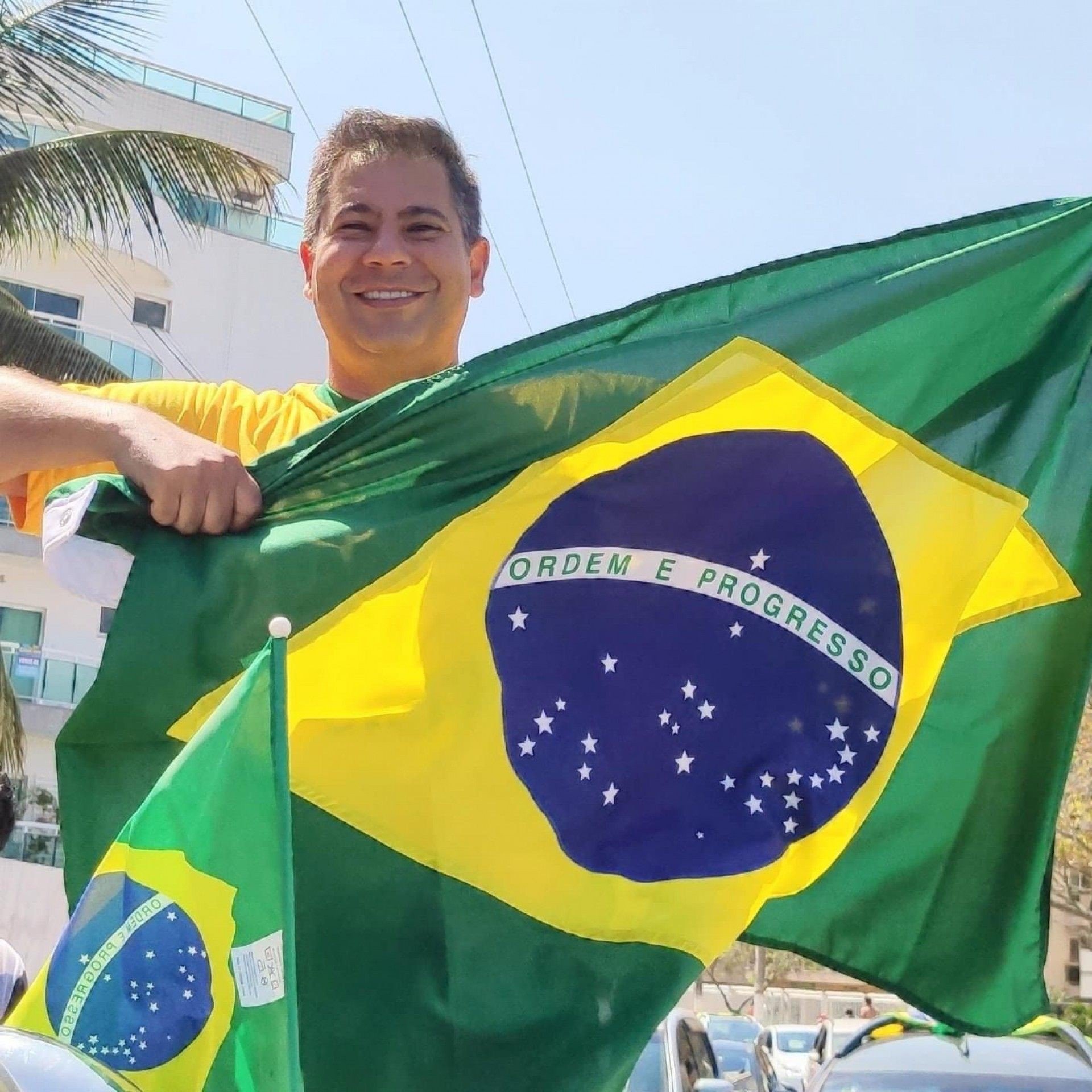 Secretário de Ciência e Tecnologia do Estado, Dr Seginho foi um dos participantes do movimento pró-Bolsonaro em Cabo Frio  - Internet