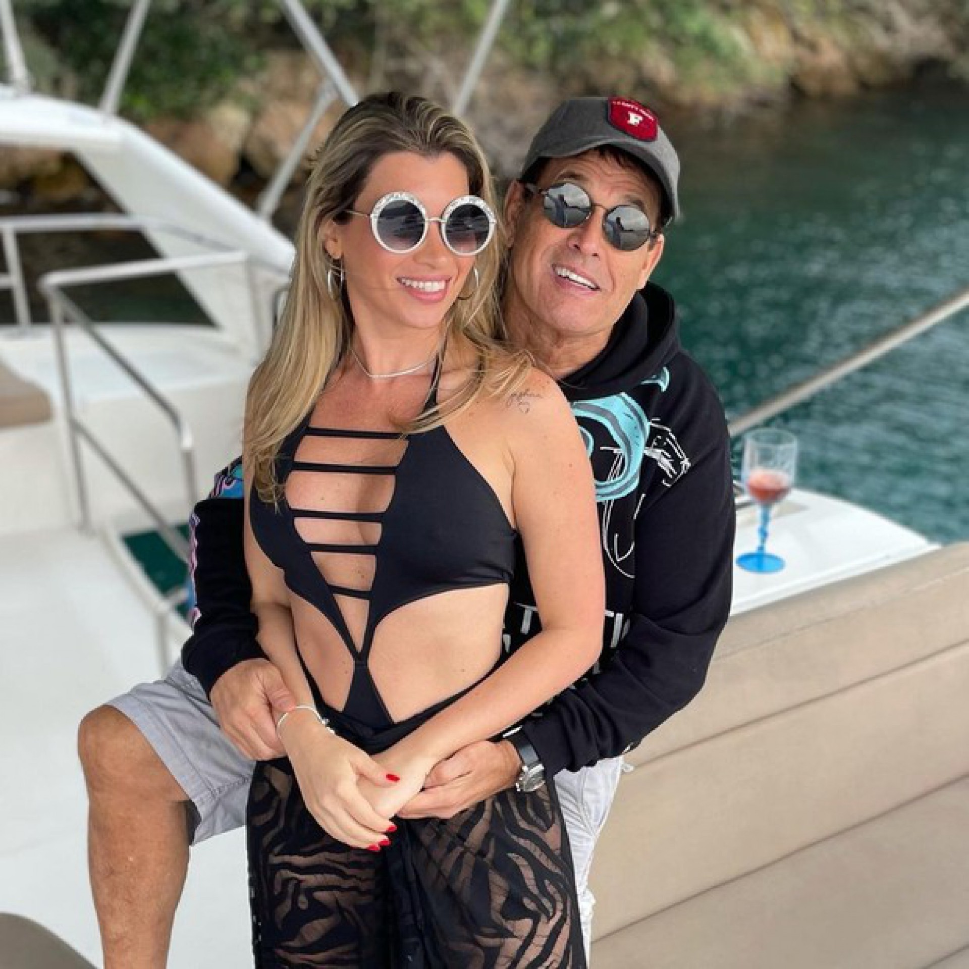 Sérgio Mallandro e a namorada, a carioca Danielly Borges - Reprodução/Instagram