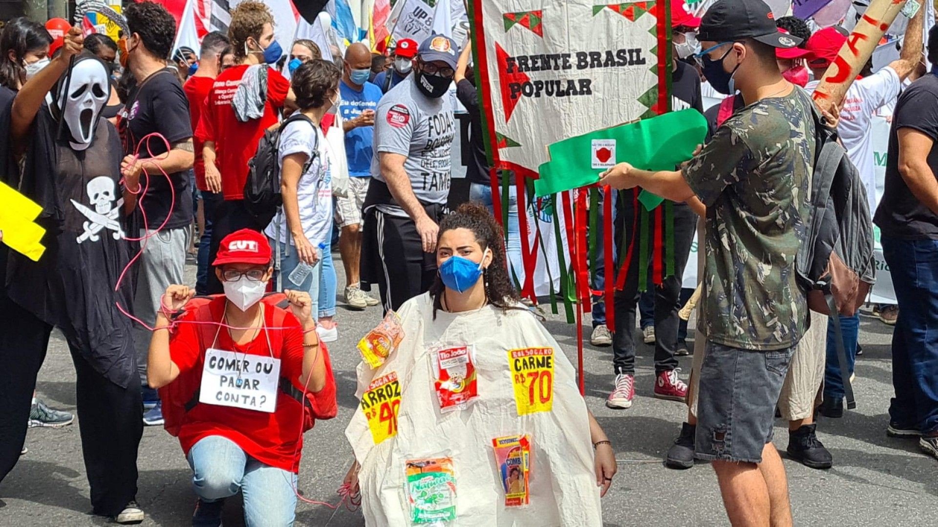 Manifestantes fazem ato contra governo Bolsonaro - Aline Cavalcante / Agência O DIA