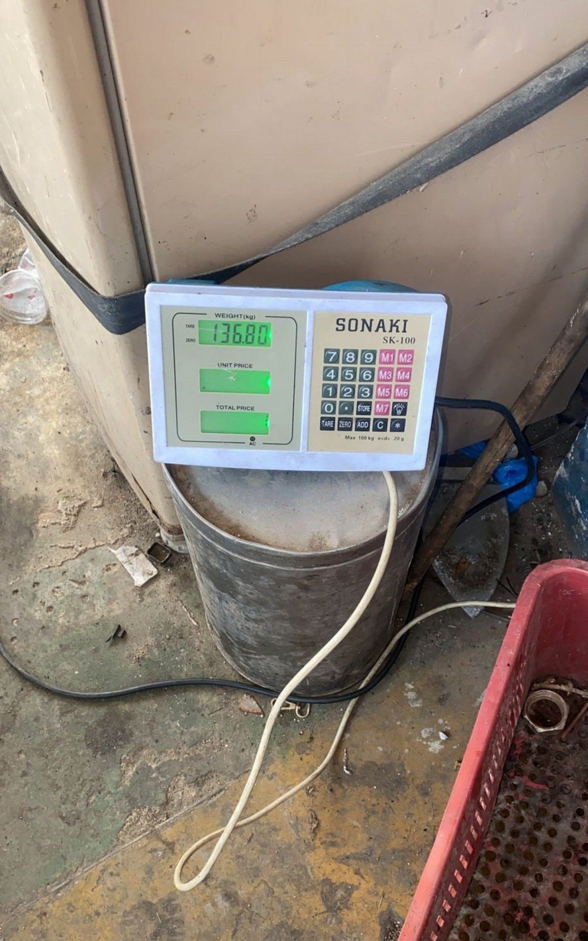 Al&eacute;m dos fios de cobre, foram apreendidos tamb&eacute;m balan&ccedil;as de precis&atilde;o