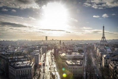 França julga acusados de atentados que mataram 130 em Paris