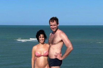 Grávida, Maria Flor brinca sobre forma física: 'pancinha'