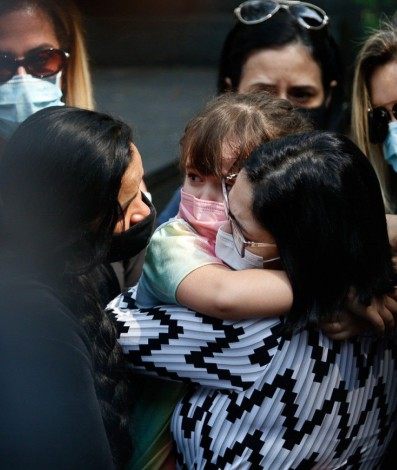 Sepultamento de Dudu Braga aconteceu no Cemitério do Araçá, em São Paulo, nesta quinta-feira - Ag. News