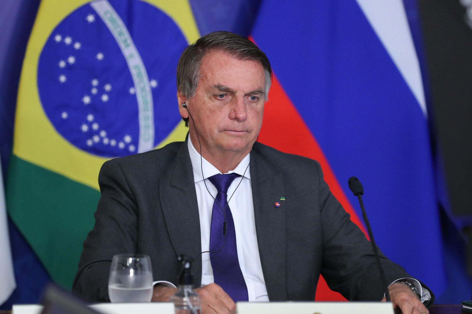 Bolsonaro diz que Auxílio Brasil não é ‘curral eleitoral’: ‘Se eu usasse para ganhar, colocava em R$ 600’