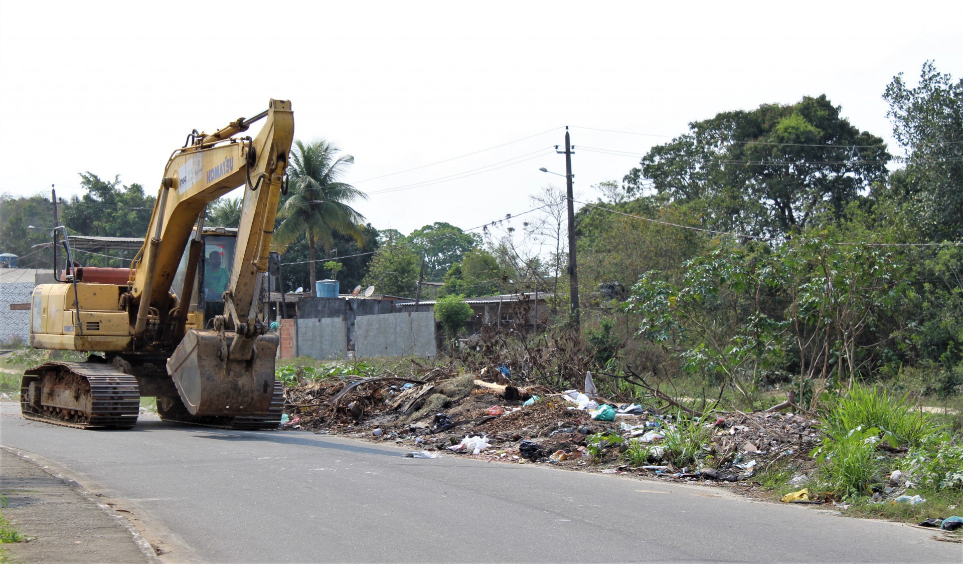 Programa ‘Limpa-Rio’ chega ao bairro Vila Central em Japeri - Felipe Bragança