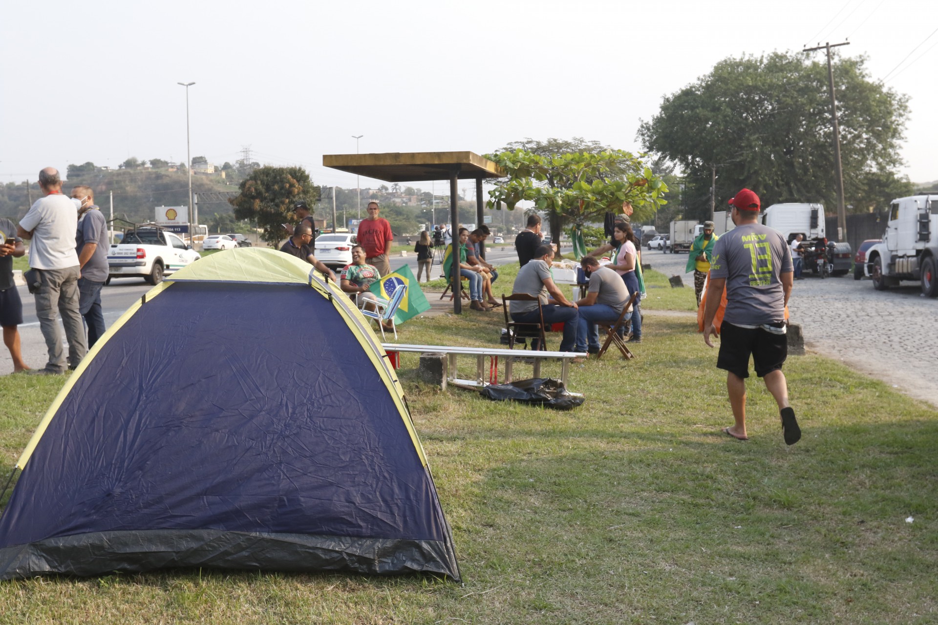 Geral - Manifestaçao caminhoneiros na BR040, na altura da reduc. - Reginaldo Pimenta / Agencia O Dia