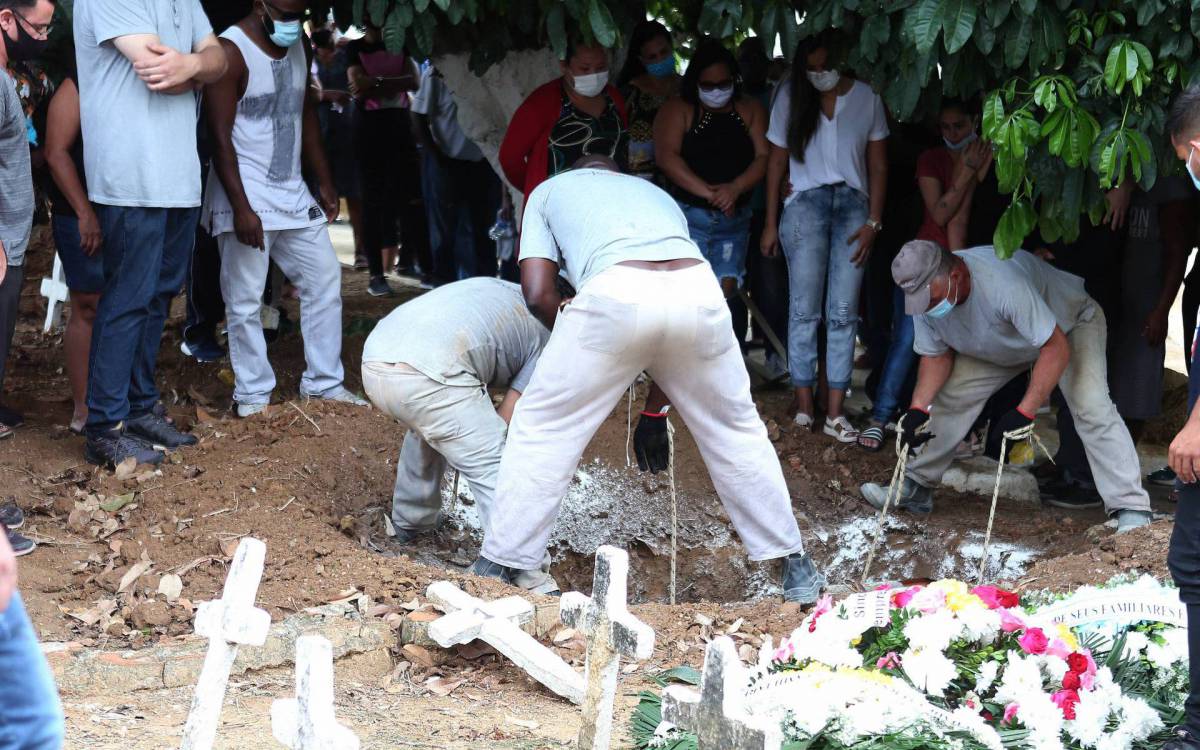 Passageiro Marcos Appolinario da Silva foi enterrado no Cemit&eacute;rio do &Eacute;den