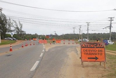 Búzios em parceria com o Governo do Estado recupera uma de suas principais vias de acesso