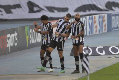 Goleada sobre o Londrina coloca o Botafogo com 74% de chances de subir para a Série A