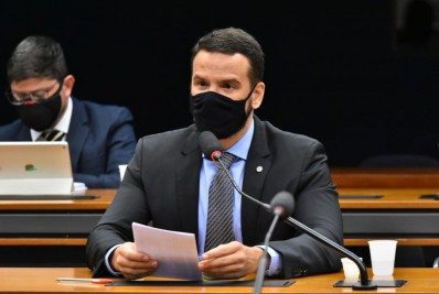 Reforma administrativa: Câmara pode limitar contratações temporárias no setor público