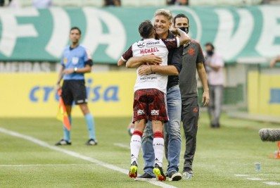 Renato Gaúcho elogia atuação do Flamengo e exalta contratação de David Luiz: 'Jogador de Seleção'