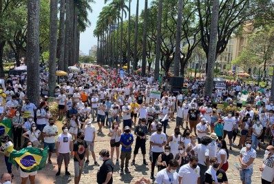 Protestos organizados pelo MBL e Vem Pra Rua contra Bolsonaro têm baixa adesão neste domingo