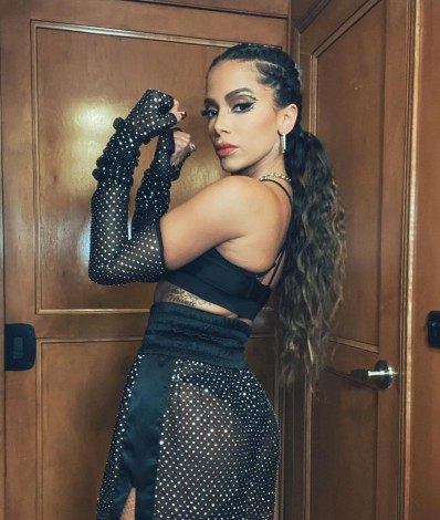 Anitta se apresenta em evento de luta nos EUA
 - Reprodução
