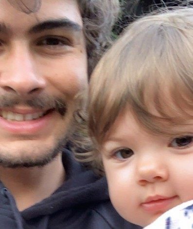 Rafael Vitti encanta a filha com truque de mágica - Reprodução