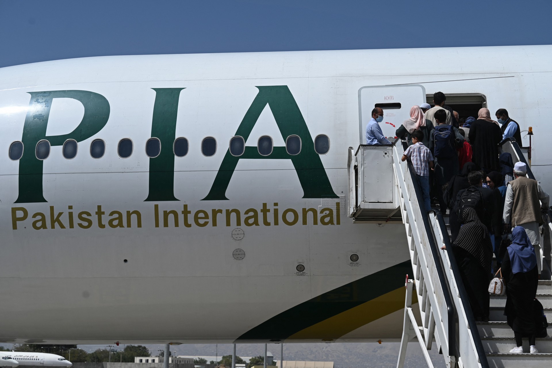 Cabul recebe primeiro voo comercial internacional após volta do Talibã ao poder