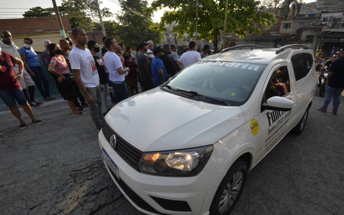 2021-09-13 - POLITICA/ POLICIA/ VIOLENCIA / Rio - Enterro do Vereador Joaquim Jose Kinze  Santos, no cemiterio  Nossa Senhora das Gracas em Duque de Caxias  Foto : Fabio Costa/ Agencia O Dia