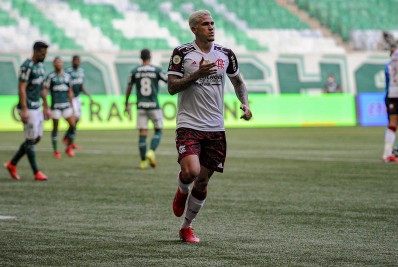 Trio Bruno Henrique, Gabigol e Pedro é responsável por quase 50% dos gols do Flamengo em 2021 