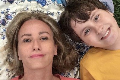 'Ainda estamos tensos', diz Letícia Dornelles após encontrar o filho