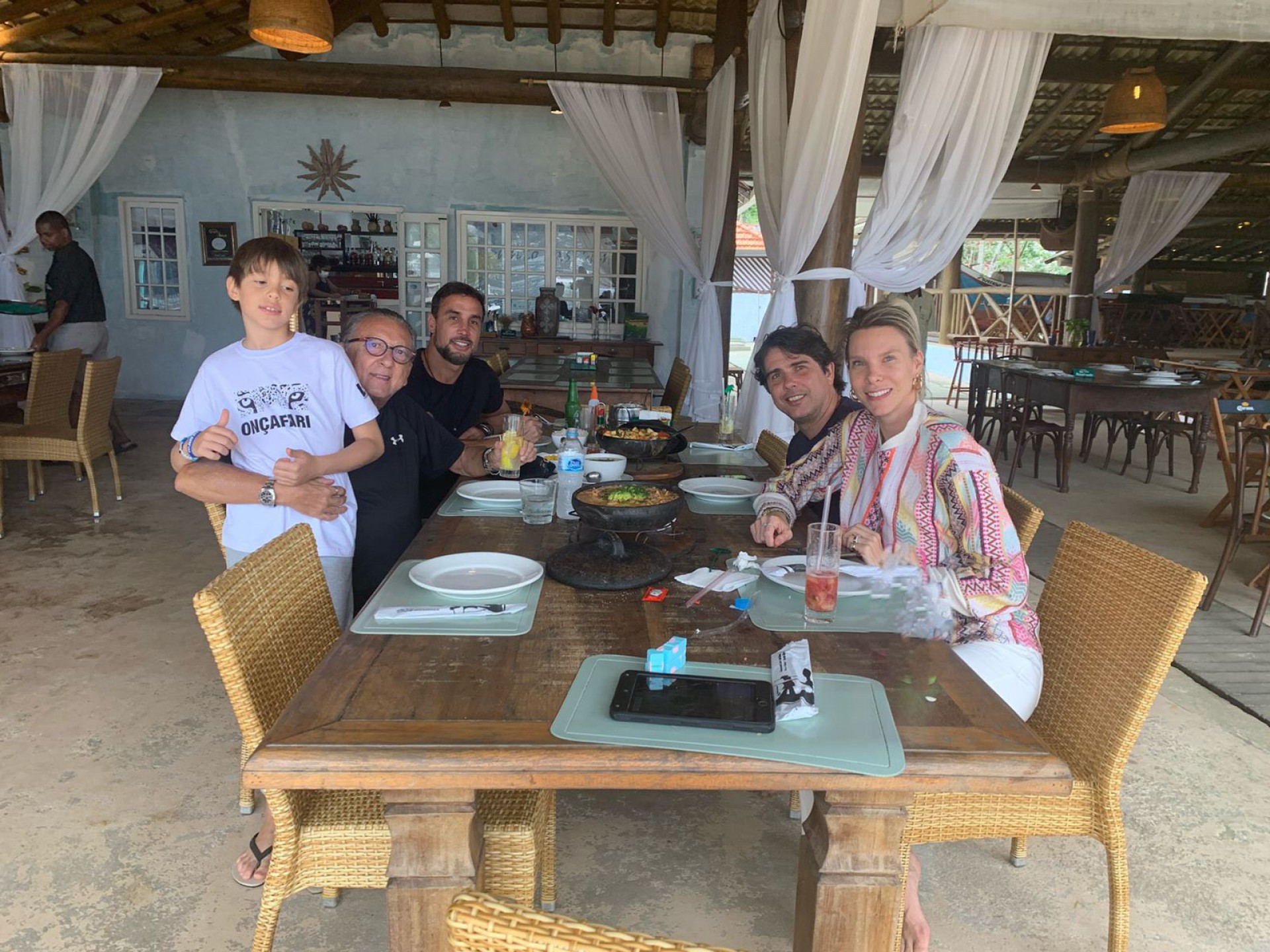 Galvão Bueno curte final de semana em família em Angra dos Reis - Reprodução Internet