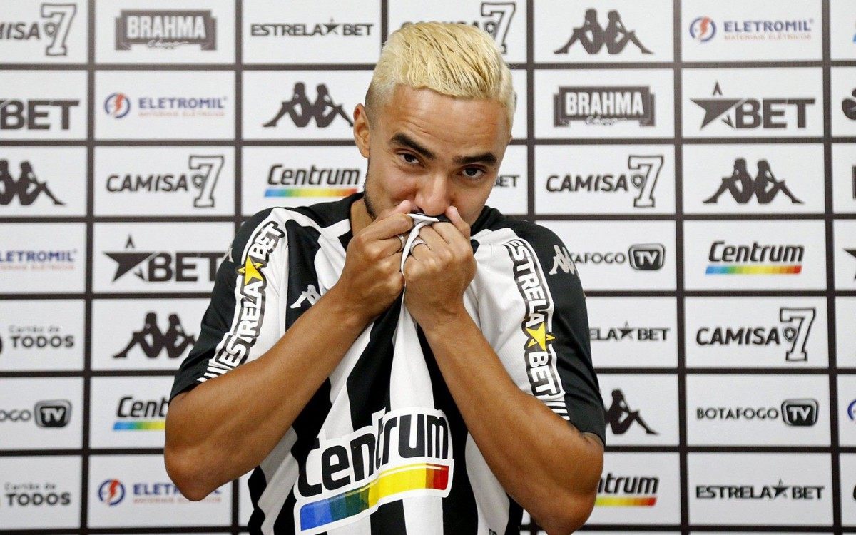 Rafael foi apresentado como novo reforço do Alvinegro - Divulgação/Botafogo F.R.