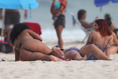 Tá proibido usar biquíni? 