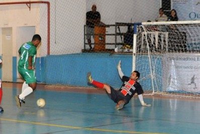 Equipe de futsal de Quissamã vence e se recupera na Liga Carioca