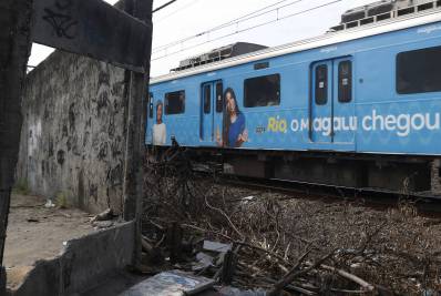 Homem é atropelado por trem próximo à estação Maracanã