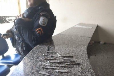 Polícia apreende 15 tabletes de maconha em São Pedro da Aldeia