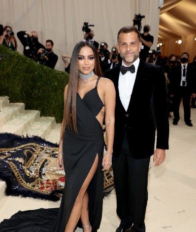Anitta e Alexandre Birman no Met Gala 2021 - AFP
