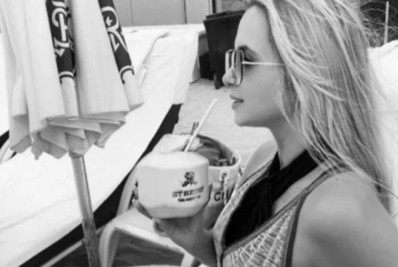 Vereador Carlos Bolsonaro e noiva gaúcha devem se casar em março do ano que vem