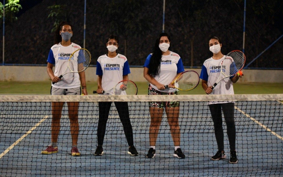 Prefeitura oferece aulas gratuitas de tênis no Complexo Esportivo do Caxito